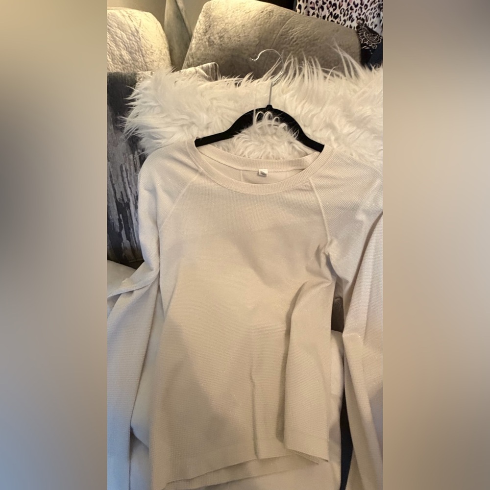 Athleta Bone/Silver knit Jersey